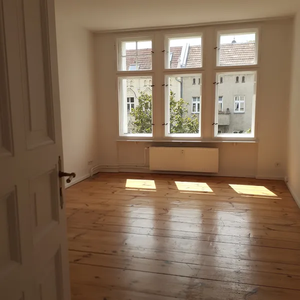 Sonnige Altbauwohnung inmitten von Berlin — photo 1